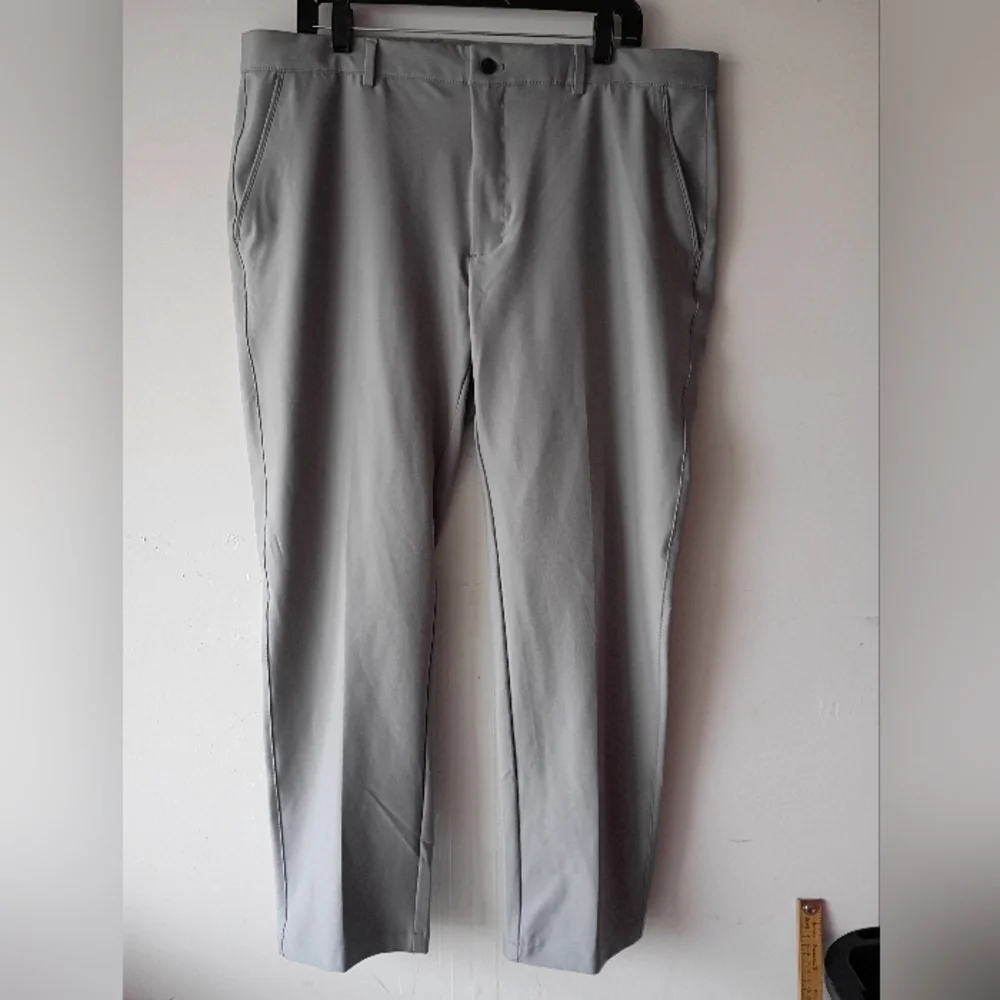 Greg Norman Mens Gray‎ Stretch Golf Pants Flat Front Performance 38x29